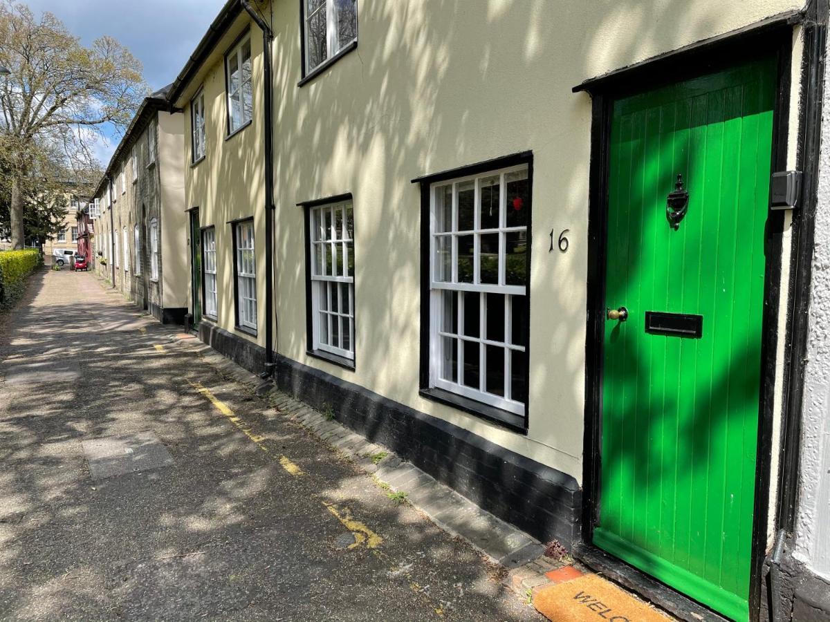 Charming Town Centre Character Cottage With Parking Stowmarket Dış mekan fotoğraf